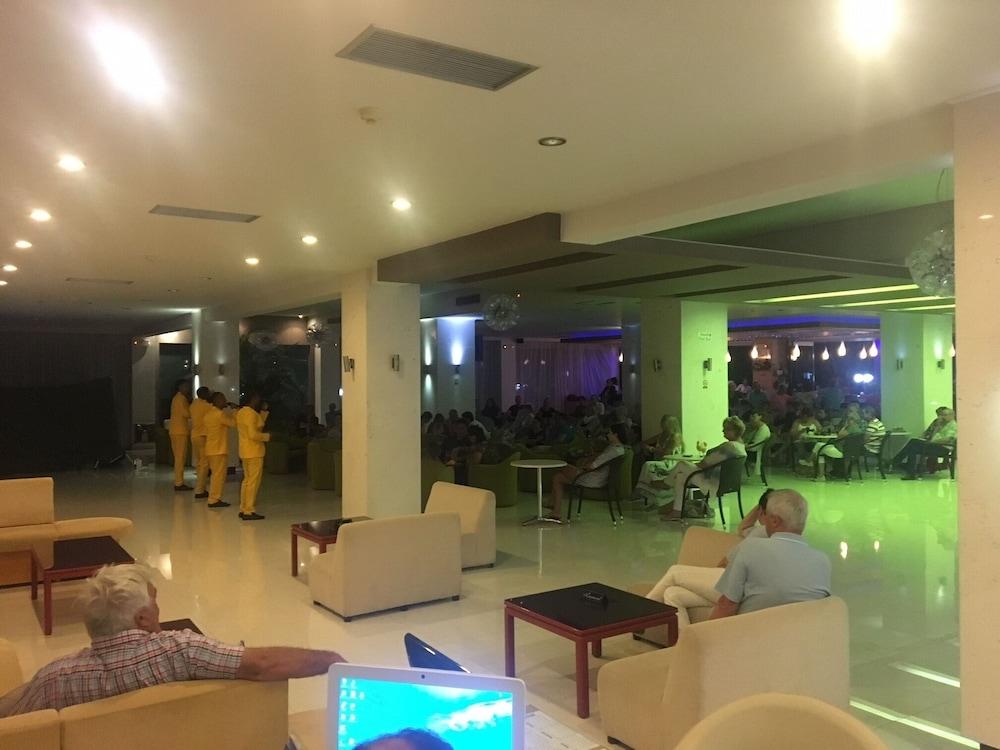 Cathrin Hotel ฟาลิรากี ภายนอก รูปภาพ